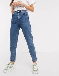 Maybe you would like to learn more about one of these? Pull Bear Mittelblaue Mom Jeans Mit Elastischer Taille Asos