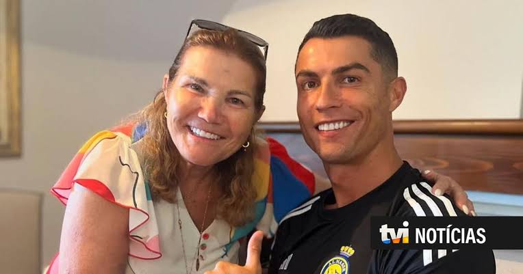 CR7 deixa mensagem de aniversário à mãe: «Obrigado pelo apoio  incondicional» - TVI Notícias