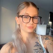 What are the recommendations for car/bike detailing in the Flagstone area?