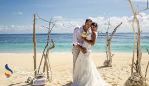 Heiraten an einem dieser schönen strände hat bereits viele paare auf der. Romantisch Heiraten Auf Den Seychellen Hochzeit Feiern Auf Den Seychellen Flitterwochen Honeymoon Seychellen Reisefuhrer