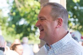 Senator Dog Whistle (r)