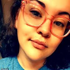 Tennessee woman receives new license that features a photo of an EMPTY  CHAIR