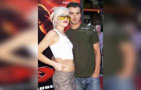 Gwen stefani, blake shelton memorial day Gavin Rossdale Rumored To Be Dating Instagram Model Gwen Singer