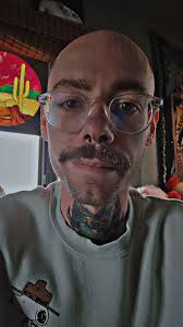 Sharing Experiences in Sober Today Community