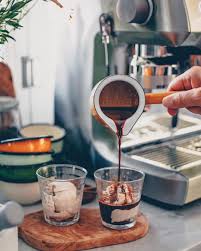 Verena Frei Freistyle Auf Instagram Espresso Affogato With Vegan Vanilla Ice Cream Anzeige Hello Lovelies I Think You Know B Espresso Vegan Kaffee