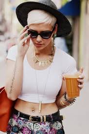 Wearing either a flat hat or a hat that sits level on the head works against the petite woman because it only emphasizes her short stature. 15 Hair Accessories For Short Hair The Best Hair Accessories Ideas