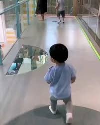 Handsome Boy Video In 2020 Baby Faces Best Funny Pictures Smart Kids