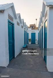 40 Antique Ice Box Stock Photos, High ...