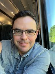 Arthur Robbins (@arthurrobbins85)