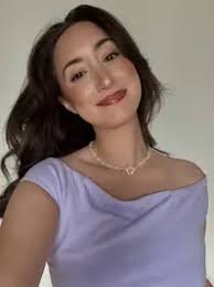 Promote with Amber Suarez (@ambersuarezz)