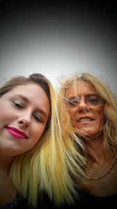 Cheryl Stroud's Instagram, Twitter & Facebook