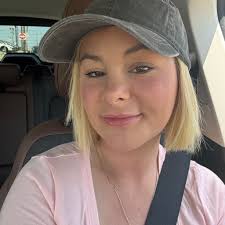 How to manage soft poop and weight gain in a thin rabbit?