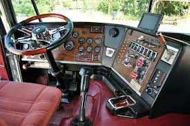 372 Peterbilt Freightliner Trucks Big Rig Trucks Big Trucks