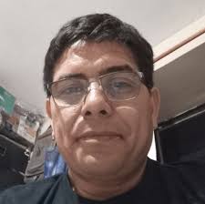 THE ENRIQUE MORRIS CASE A marketing master: First sells miraculous  strategies.