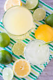 We love our drinks on the tart side, so we've customized ours to the perfect level of sour. How To Make Sweet And Sour Mix Bread Booze Bacon