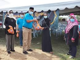 Pejabat mara daerah k.krai / ulu kelantan Amanah Raya Sumbang Lembu Untuk Ibadah Korban