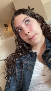 Jasmine Bergeron's Instagram, Twitter & Facebook