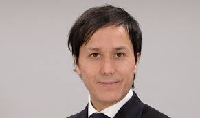 Angela Vause's Instagram, Twitter & Facebook