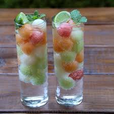 Melon Ball Ice Cubes Laylita S Recipes Yummy Drinks Summer Drinks Food