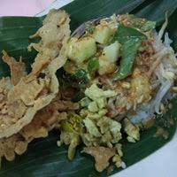 Kota mojokerto termasuk salah satu kota yang memiliki berbagai potensi wisata di provinsi jawa timur. Fotos En Nasi Pecel Mbak Toeti 21 Tips