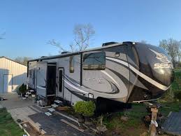 Explore the greatest in rvs, travel, gear and more. Jayco 5th Wheel Toy Hauler For Sale Avg 54 506 Used Campers Rvs
