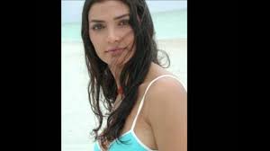 ¿cuánto ganaba ana maría orozco por yo soy betty, la fea? Ana Maria Orozco Youtube