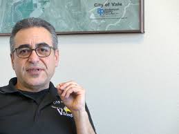 Vialpando exits as Vale mayor, bullish