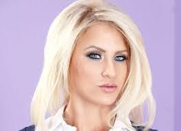 Daisy Monroe's Instagram, Twitter & Facebook