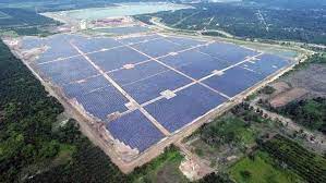 Empangan hidroelektrik terbesar di malaysia terletak di sarawak iaitu empangan bakun. Stesen Janakuasa Solar Terbesar Malaysia Memulakan Operasi Di Sepang Amanz