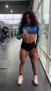 ▷ female muscles :: misc - new posts - funny pictures and r34 on  JoyReactor - page 421