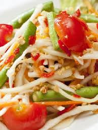 The multitude of flavors from this salad explode in your mouth—sweet, tart, crunchy, and a touch of spiciness—the perfect side dish or a light entree. Resepi Som Tam