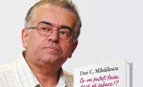 Noi suntem naratorii şi mai departe vom împărţi cu voi povestea vânzătorului de cărţi, devenită virală pe are 24 de ani, locuieşte în arad, îl cheamă gabriel, este parţial nevăzător şi trăieşte din cărţile pe care le vinde la colţ de stradă. Omul Care Aduce Cartea Final De Poveste Ziarul Metropolis Ziarul Metropolis