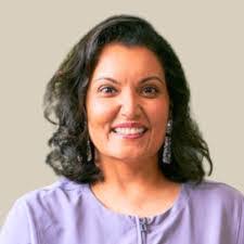 Catherine Oaks's Instagram, Twitter & Facebook