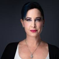 Bethany Lentz's Instagram, Twitter & Facebook