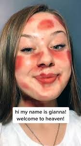 Gianna Leone's Instagram, Twitter & Facebook