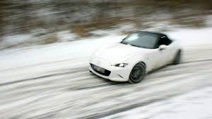 Feuerwehr, polizei und medizinische rettungskräfte sind im einsatz. Kind Auf Schlitten In Gera Von Auto Erfasst Und Todlich Verletzt Mdr De