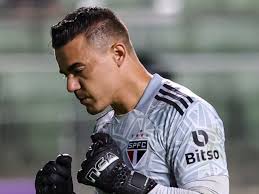 Fluminense negocia contratação do goleiro Felipe Alves