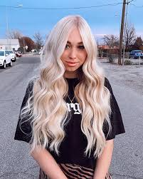 Old hairstyles casual hairstyles latest hairstyles new hair your hair hot hair styles shiny hair short hair cuts healthy hair. 25 Chic And Glamorous Long Blonde Hairstyles New Long Hairstyles Haircuts