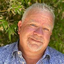 Treasure Hunt: A Common-Sense Approach to Building a Successful Sales  Career: Hinkle, Michael: 9781642257397: Amazon.com: Books