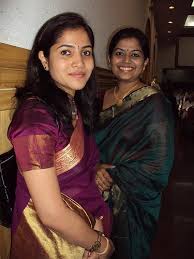 Sexy south indian aunties in saree and in sexy dresses from tamil, telugu and mallu movies and pictures hot sexy desi indian mallu masala aunty bhabhi only in blouse without bra by hotmona4u 42 10 Best Green And Rose Saree Nice Aunty A Photo On Flickriver