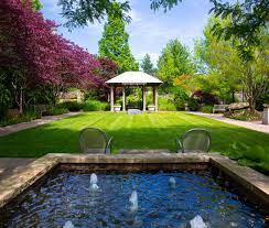 House and Garden Tour Features