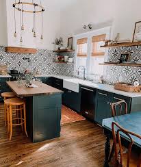 Farmhouse kitchen backsplash ideas that are both welcoming and functional. 25 Gorgeous Modern Farmhouse And Cottage Kitchen Tile Ideas Tatertots And Jello