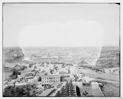 Jerusalem القدس الشريف منظر قديم للمدينة القديمة في الإتجاه الغربي اخذ من حي الطور ا نقر الصورة لتكبيرها قبل 1914 Palestine History Pictures Old Pictures