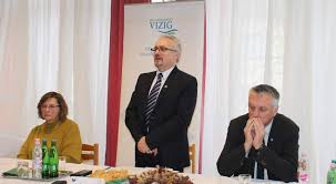 Bayer zsolt néven születtem, a magyar nemzetért publikálok a magyar nemzetben és. Itthon