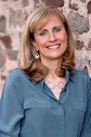 Nancy Mchenry's Instagram, Twitter & Facebook