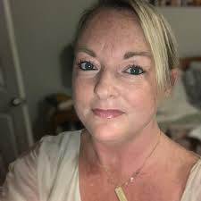 Who is a good seamstress in Murrells Inlet area?