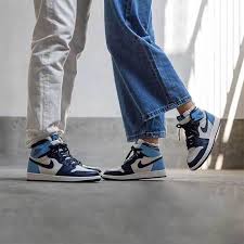 Air Jordan 1 High Og Obsidian University Blue 555088 140 Sail Obsidian University Blue Basketball Shoes In 2020 Blue Basketball Shoes Womens Basketball Shoes Air Jordans