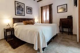 Cases noves adults country house el castell de guadalest. Cases Noves Hotel Cases Noves Is A Traditional Alicante Village House That Is Now A Home From Home Little Hotel In The Lovely Guadalest Valley Chosen By Little Hotels