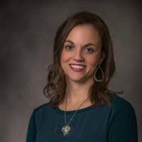 Kari Pope's Instagram, Twitter & Facebook