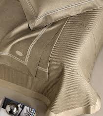 Daring creativity and artisanal excellence since 1925. Living Tessile Casa Somma Linen Linen Bedding Bedroom Interior